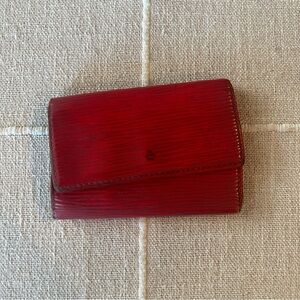 Louis Vuitton | Vintage Red Epi Leather 6 Key Case Holder GUC CA0956